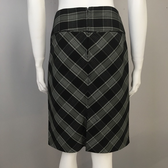Reitmans Skirt - Picture 2 of 5